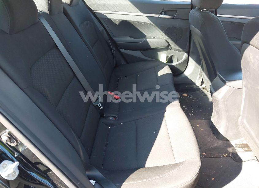 Photo 8 of 2019 Hyundai Elantra SE (VIN 5NPD74LF4KH412450)