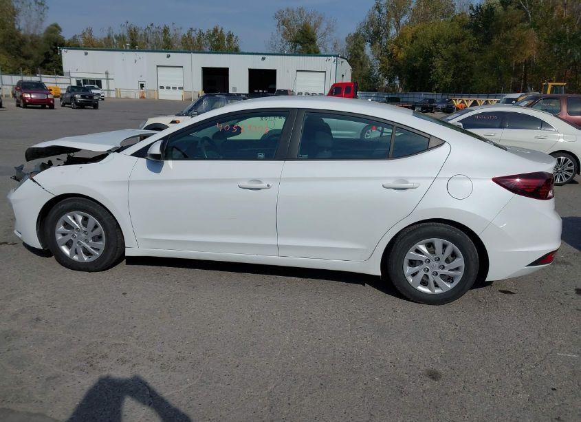Photo 14 of 2019 Hyundai Elantra SE (VIN 5NPD74LF4KH447361)