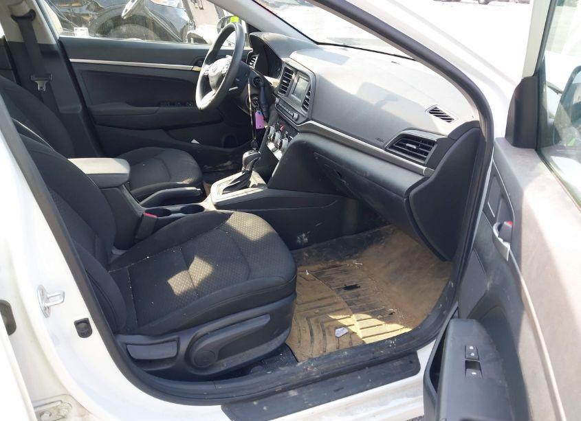 Photo 5 of 2019 Hyundai Elantra SE (VIN 5NPD74LF4KH447361)