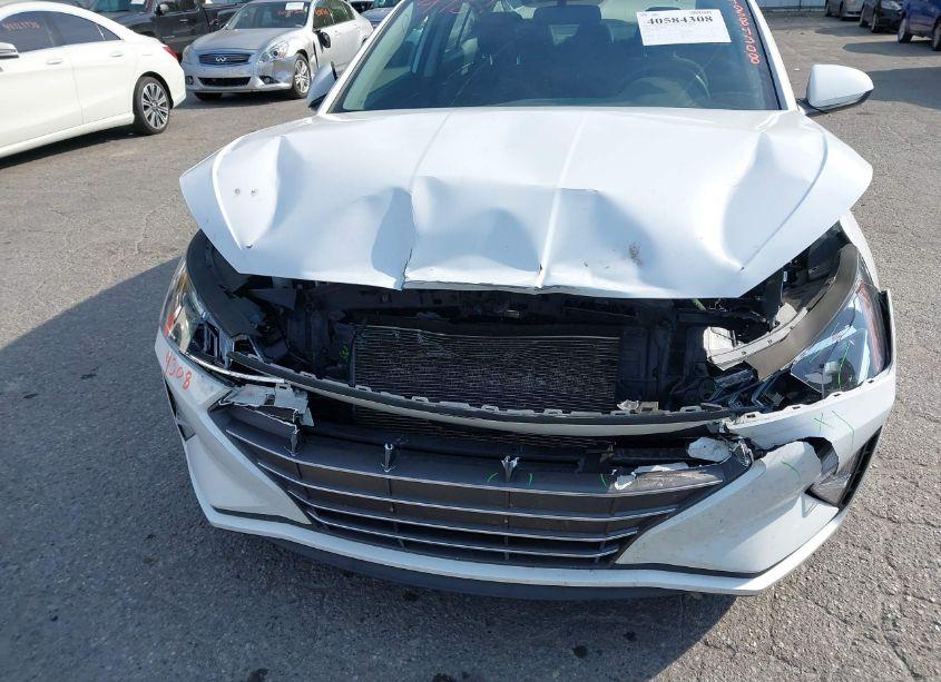 Photo 6 of 2019 Hyundai Elantra SE (VIN 5NPD74LF4KH447361)