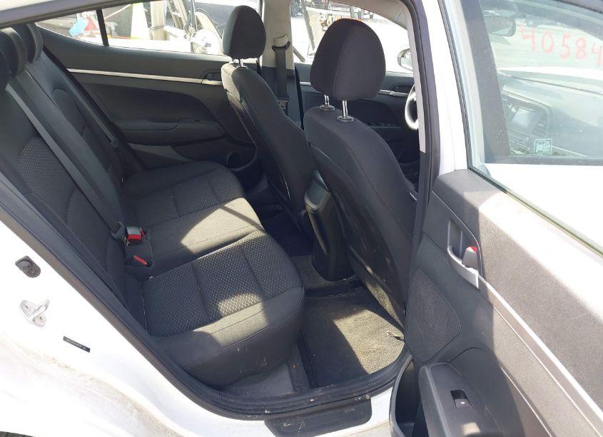 Photo 8 of 2019 Hyundai Elantra SE (VIN 5NPD74LF4KH447361)