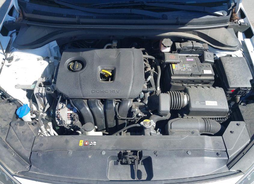 Photo 10 of 2019 Hyundai Elantra SE (VIN 5NPD74LF4KH452849)