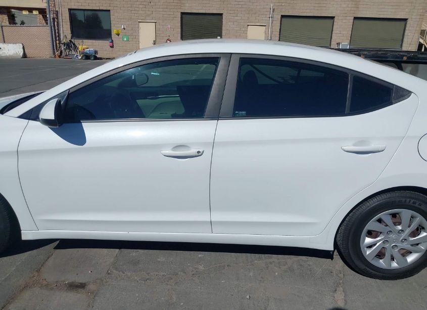 Photo 15 of 2019 Hyundai Elantra SE (VIN 5NPD74LF4KH452849)