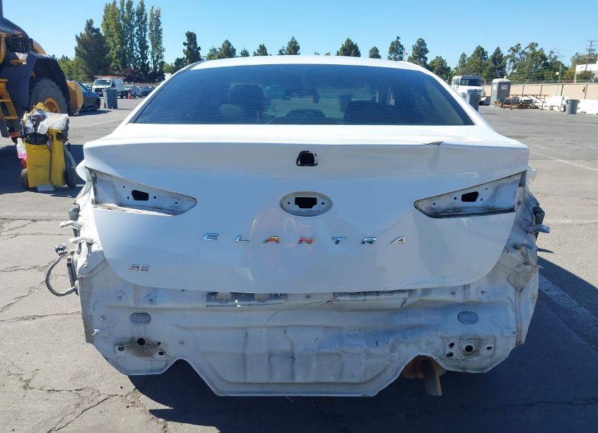 Photo 17 of 2019 Hyundai Elantra SE (VIN 5NPD74LF4KH452849)