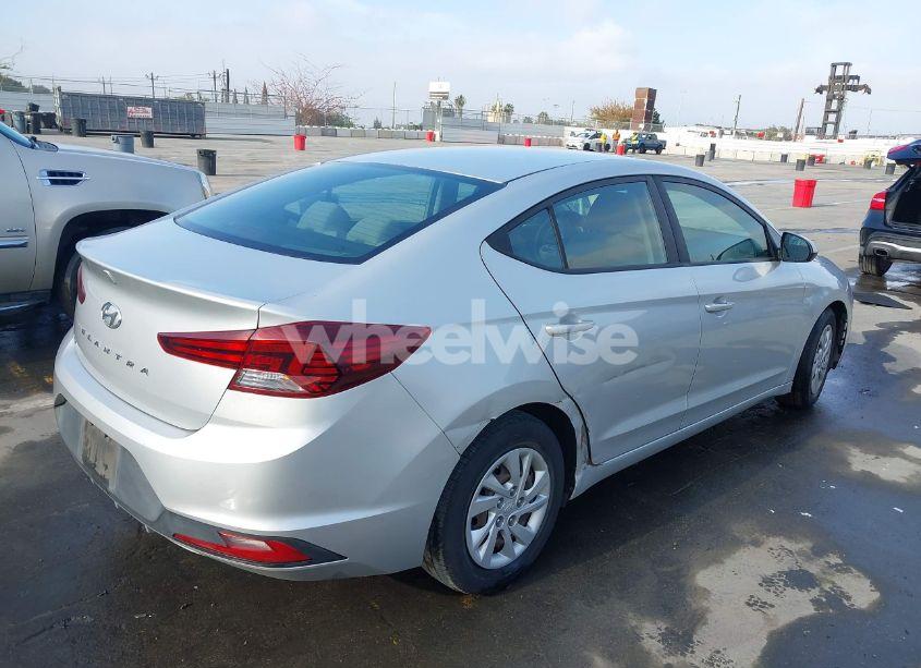 Photo 4 of 2019 Hyundai Elantra SE (VIN 5NPD74LF4KH485849)