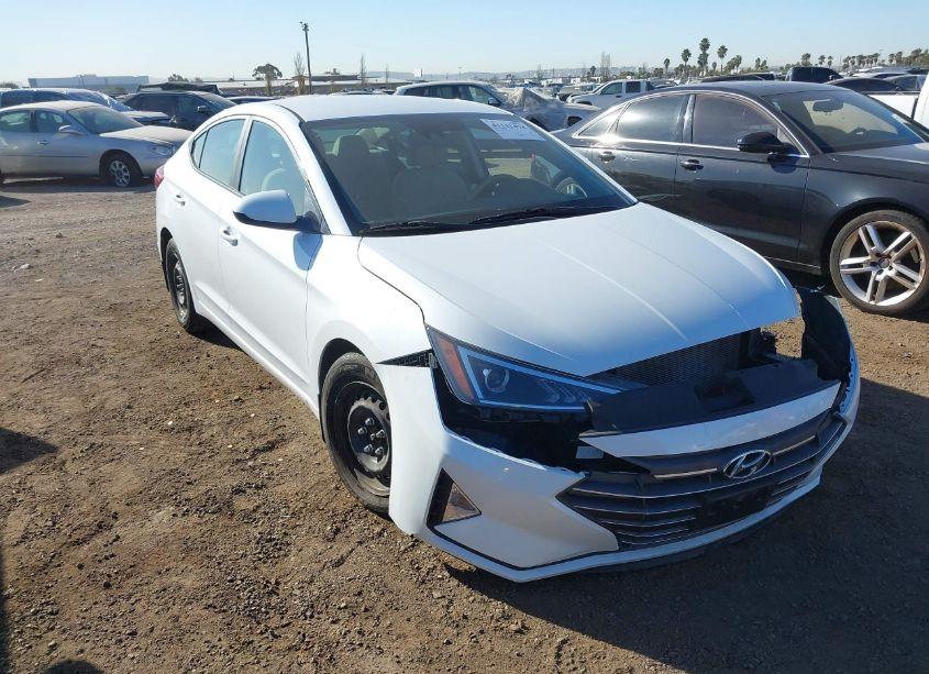 2020 Hyundai Elantra SE (VIN 5NPD74LF4LH619910) main photo