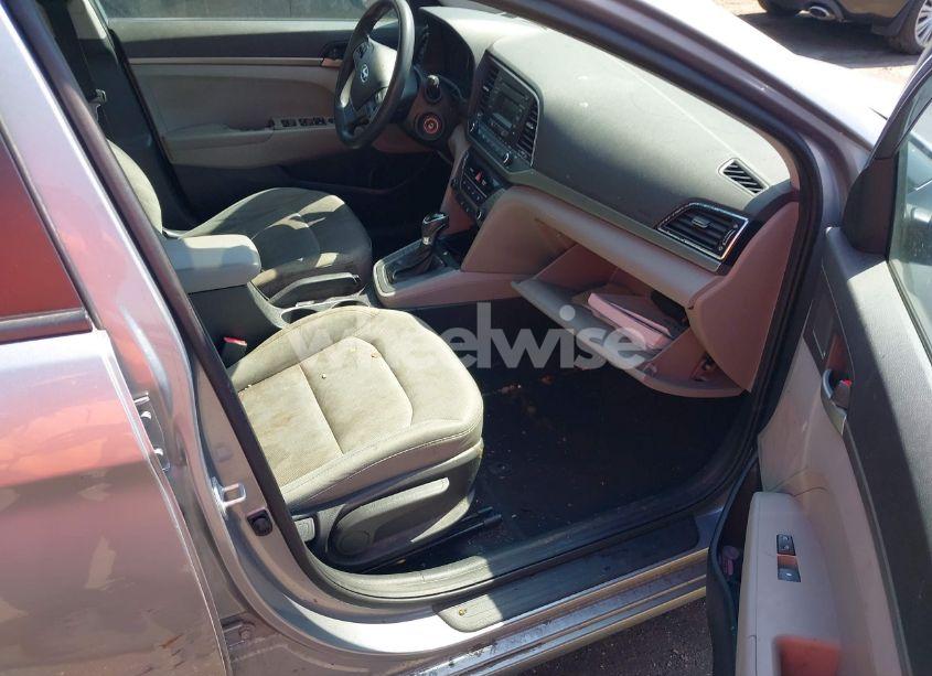 Photo 5 of 2017 Hyundai Elantra SE (VIN 5NPD74LF5HH077109)