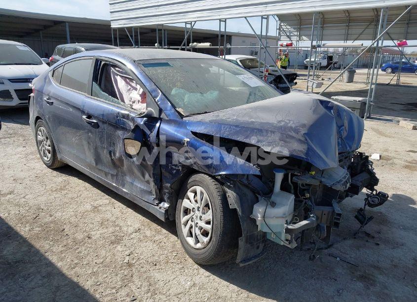 2017 Hyundai Elantra SE (VIN 5NPD74LF5HH077322) main photo