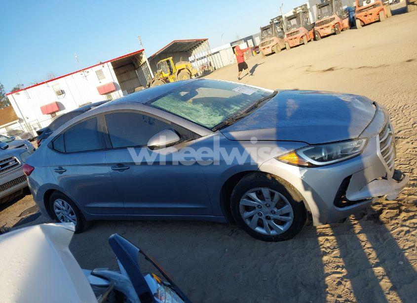 Photo 14 of 2017 Hyundai Elantra SE (VIN 5NPD74LF5HH101859)