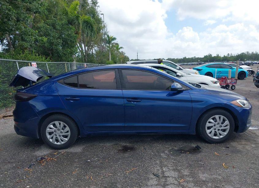 Photo 14 of 2017 Hyundai Elantra SE (VIN 5NPD74LF5HH138474)