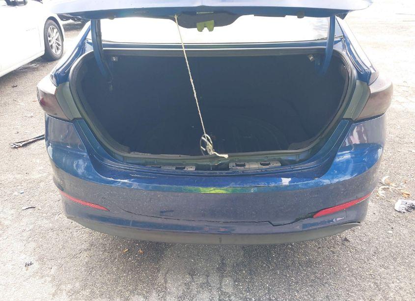 Photo 6 of 2017 Hyundai Elantra SE (VIN 5NPD74LF5HH138474)