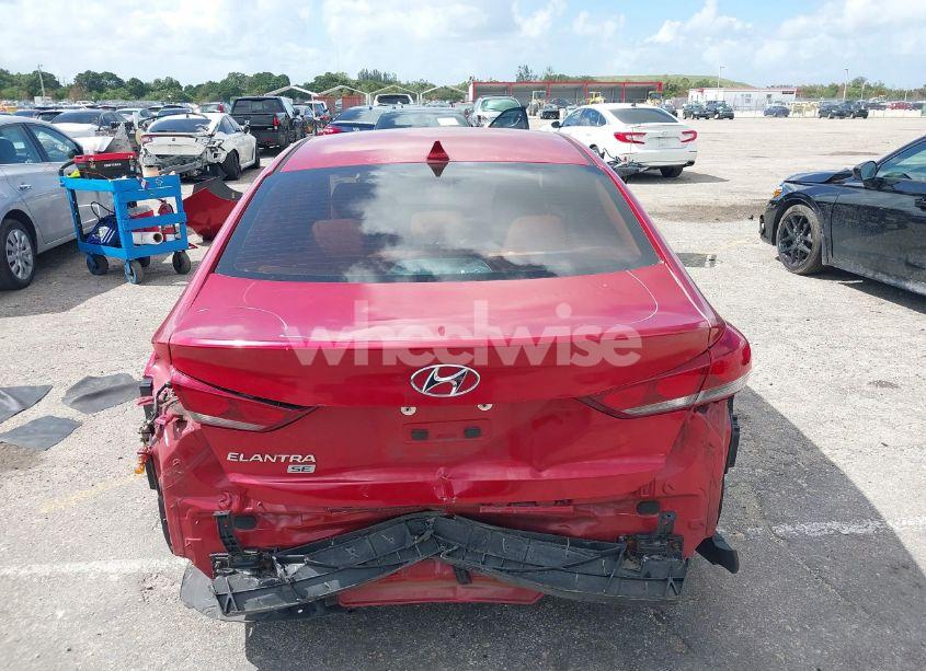 Photo 6 of 2017 Hyundai Elantra SE (VIN 5NPD74LF5HH138491)
