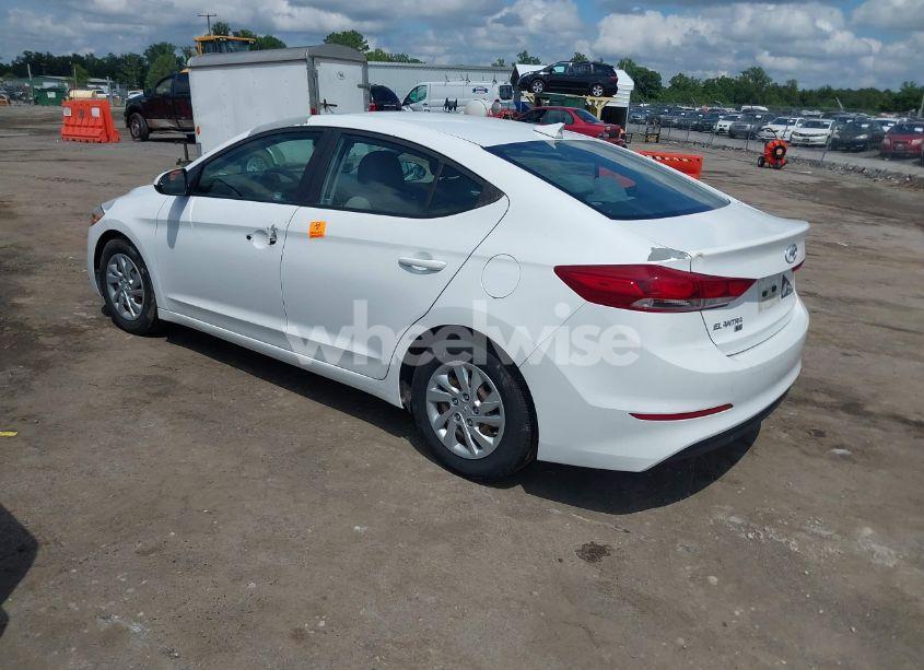 Photo 3 of 2017 Hyundai Elantra SE (VIN 5NPD74LF5HH143271)