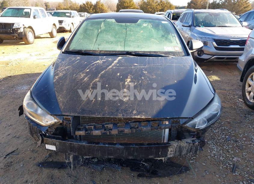 Photo 11 of 2017 Hyundai Elantra SE (VIN 5NPD74LF5HH143836)