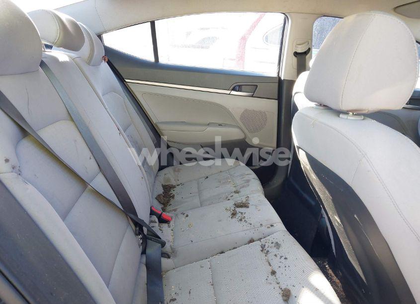 Photo 8 of 2017 Hyundai Elantra SE (VIN 5NPD74LF5HH143836)