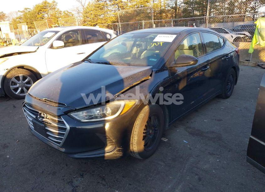 Photo 2 of 2017 Hyundai Elantra SE (VIN 5NPD74LF5HH150754)