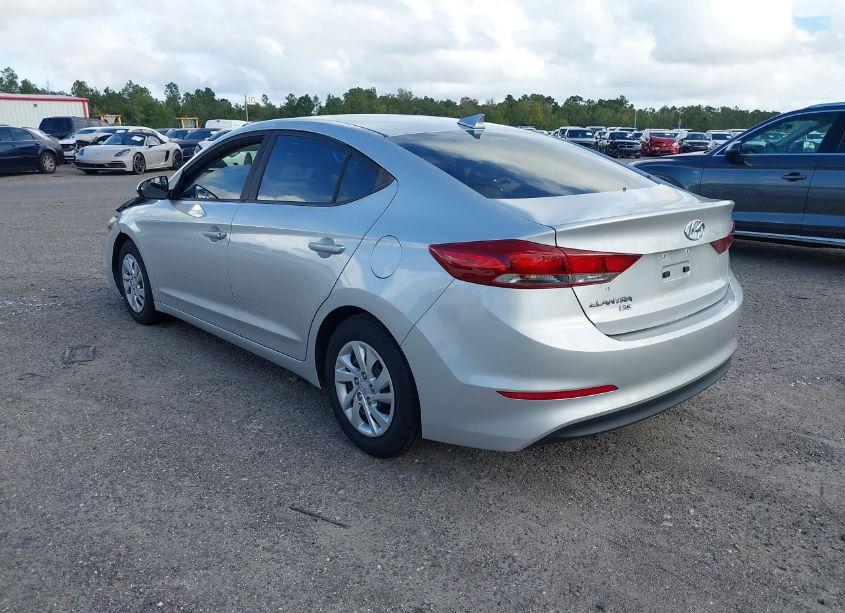 Photo 3 of 2017 Hyundai Elantra SE (VIN 5NPD74LF5HH150835)