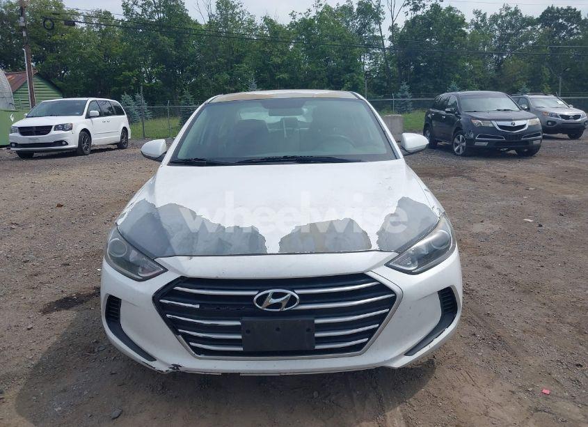 Photo 12 of 2017 Hyundai Elantra SE (VIN 5NPD74LF5HH162984)