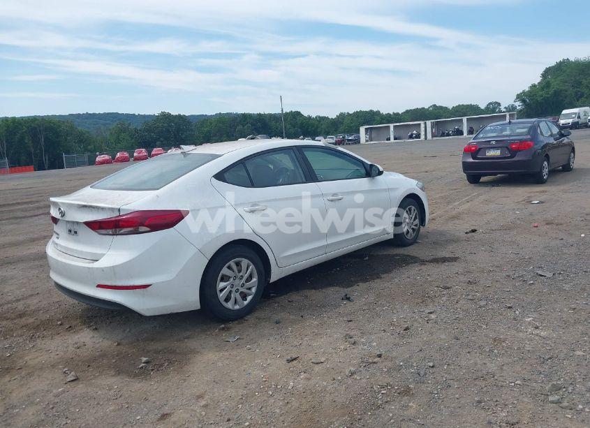 Photo 4 of 2017 Hyundai Elantra SE (VIN 5NPD74LF5HH162984)
