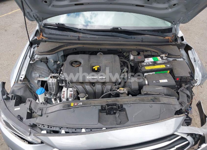 Photo 10 of 2017 Hyundai Elantra SE (VIN 5NPD74LF5HH163116)