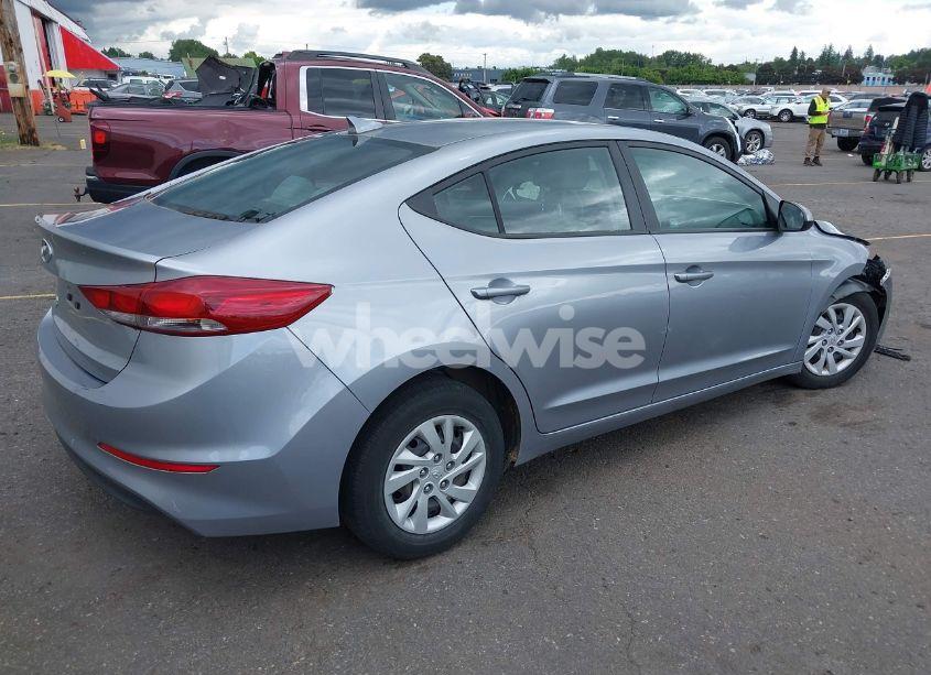 Photo 4 of 2017 Hyundai Elantra SE (VIN 5NPD74LF5HH163116)