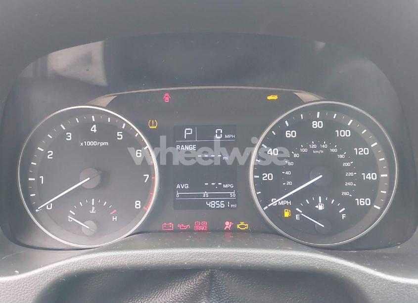 Photo 7 of 2017 Hyundai Elantra SE (VIN 5NPD74LF5HH163116)