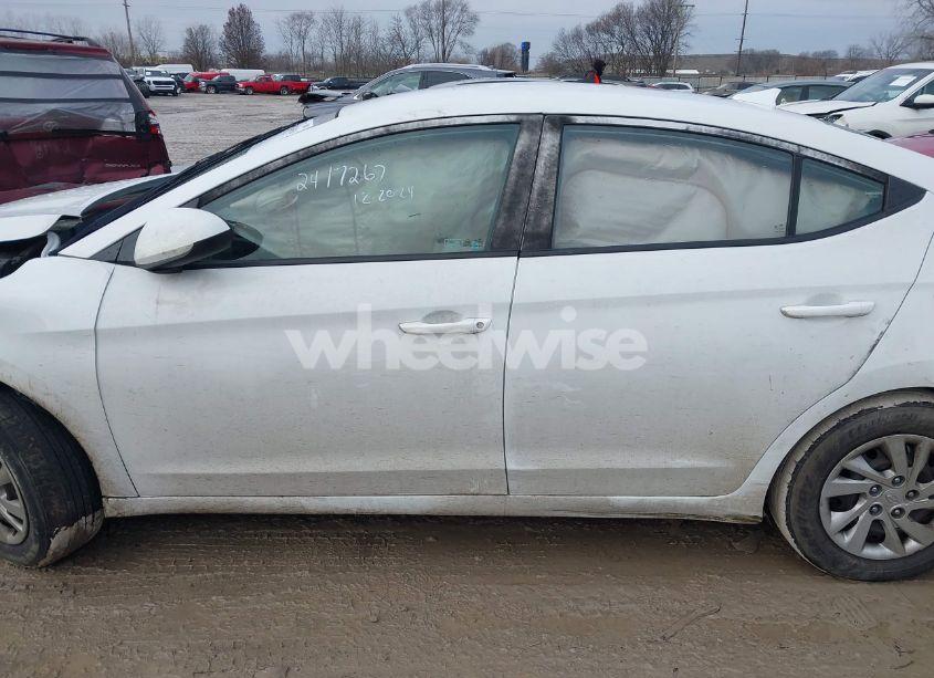 Photo 13 of 2017 Hyundai Elantra SE (VIN 5NPD74LF5HH167487)