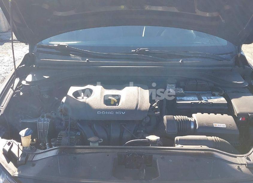 Photo 10 of 2017 Hyundai Elantra SE (VIN 5NPD74LF5HH171393)