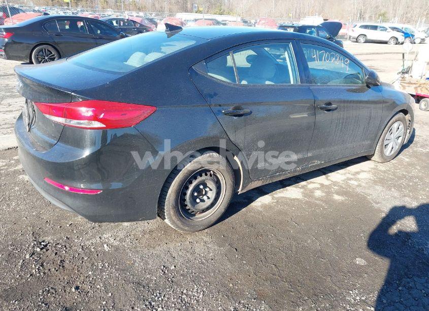Photo 4 of 2017 Hyundai Elantra SE (VIN 5NPD74LF5HH171393)