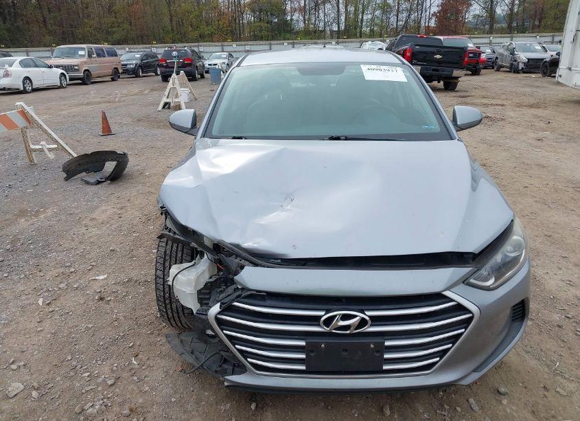 Photo 12 of 2017 Hyundai Elantra SE (VIN 5NPD74LF5HH172625)