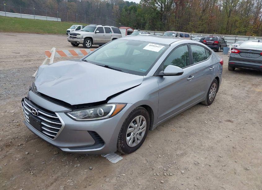 Photo 2 of 2017 Hyundai Elantra SE (VIN 5NPD74LF5HH172625)