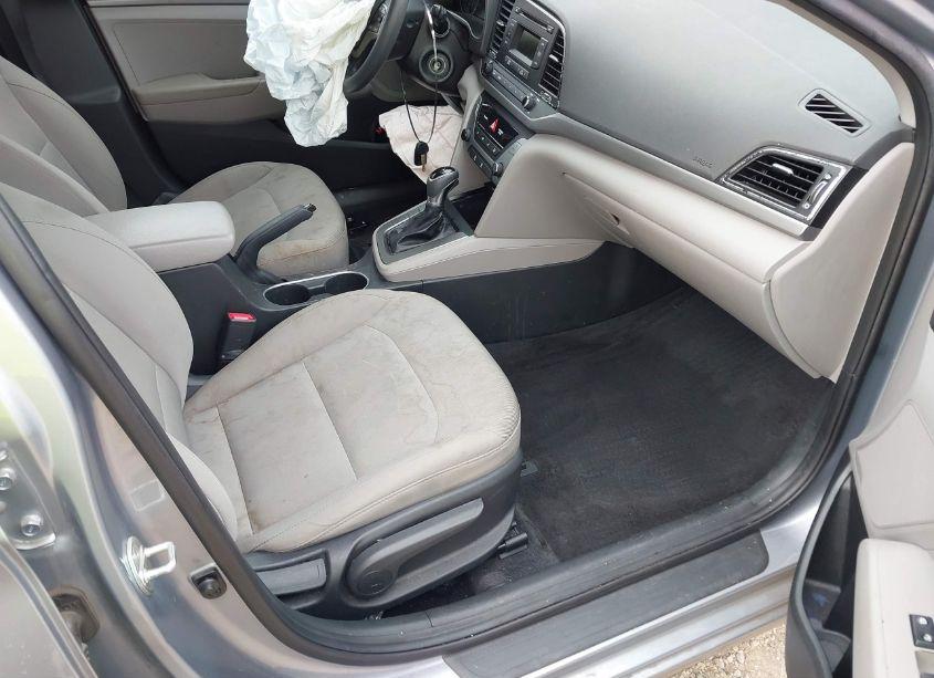 Photo 5 of 2017 Hyundai Elantra SE (VIN 5NPD74LF5HH172625)