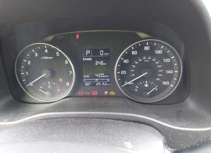 Photo 7 of 2017 Hyundai Elantra SE (VIN 5NPD74LF5HH172625)