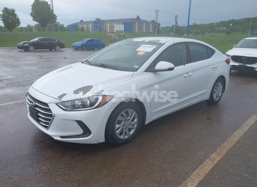 Photo 2 of 2017 Hyundai Elantra SE (VIN 5NPD74LF5HH176643)