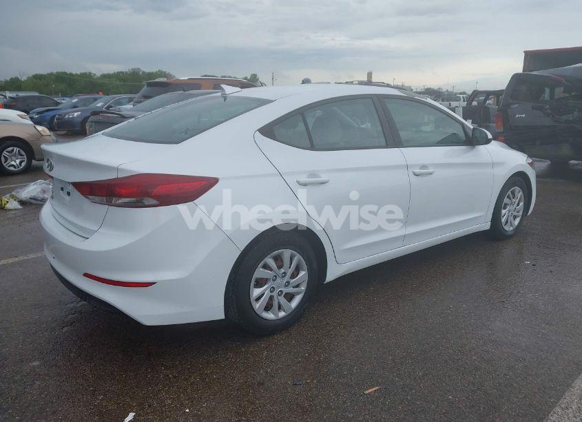 Photo 4 of 2017 Hyundai Elantra SE (VIN 5NPD74LF5HH176643)