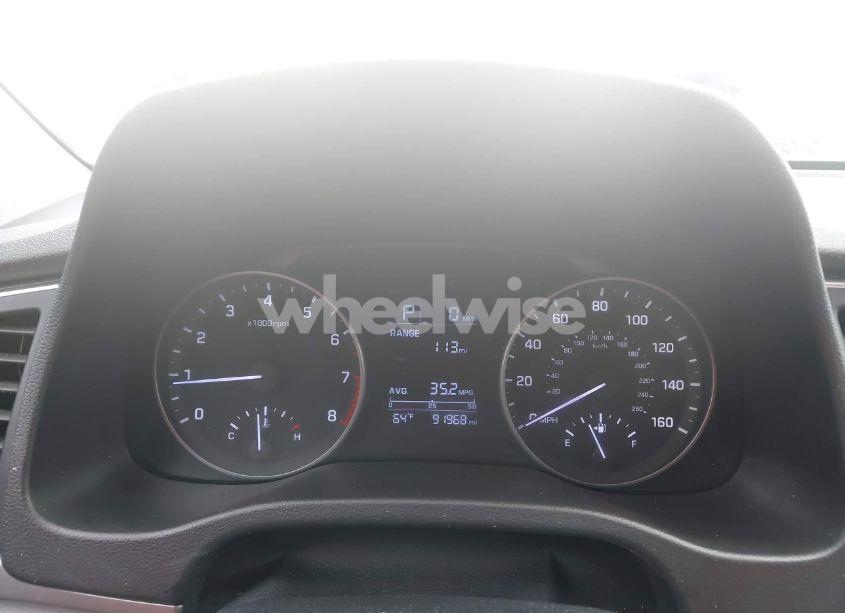 Photo 7 of 2017 Hyundai Elantra SE (VIN 5NPD74LF5HH176643)