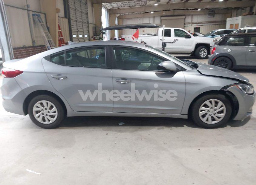 Photo 13 of 2017 Hyundai Elantra SE (VIN 5NPD74LF5HH189036)