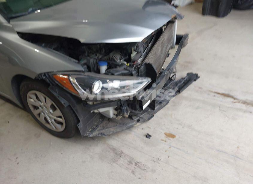 Photo 6 of 2017 Hyundai Elantra SE (VIN 5NPD74LF5HH189036)