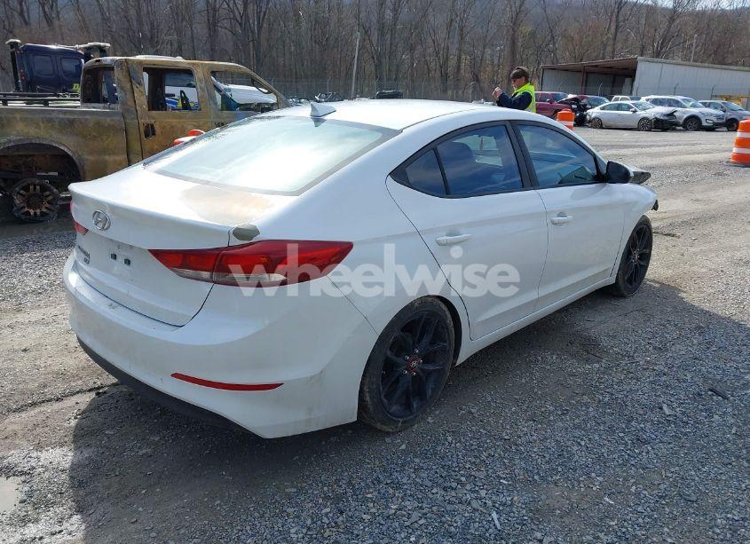 Photo 4 of 2017 Hyundai Elantra SE (VIN 5NPD74LF5HH192891)