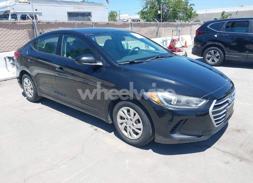 2017 Hyundai Elantra SE (VIN 5NPD74LF5HH193071) main photo