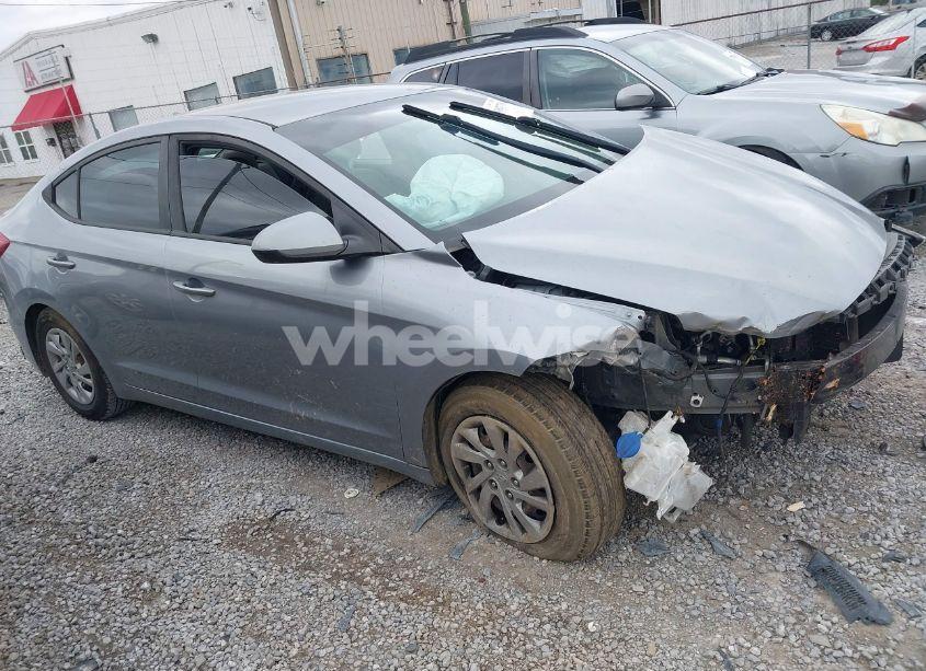 2017 Hyundai Elantra SE (VIN 5NPD74LF5HH195905) main photo