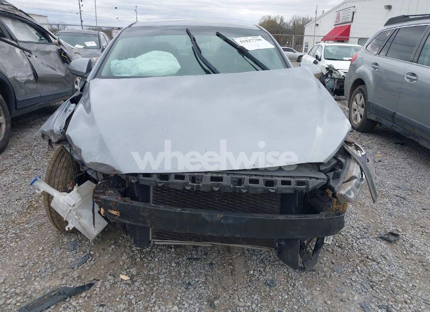 Photo 12 of 2017 Hyundai Elantra SE (VIN 5NPD74LF5HH195905)