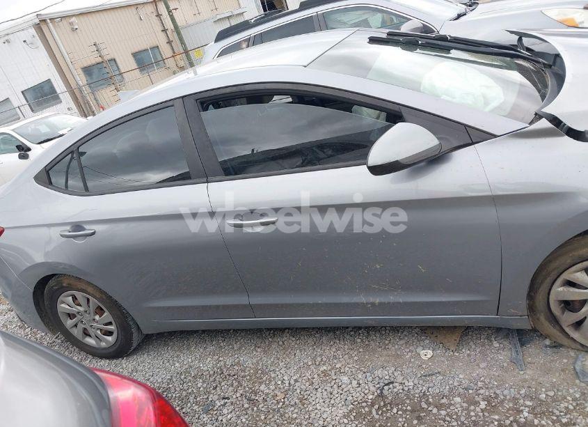 Photo 13 of 2017 Hyundai Elantra SE (VIN 5NPD74LF5HH195905)