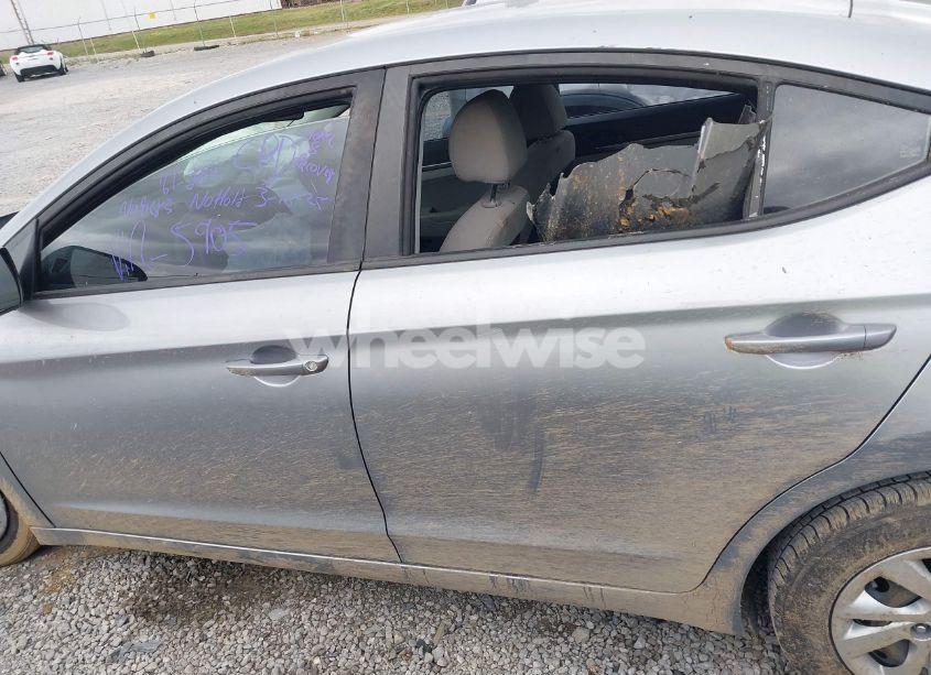 Photo 14 of 2017 Hyundai Elantra SE (VIN 5NPD74LF5HH195905)