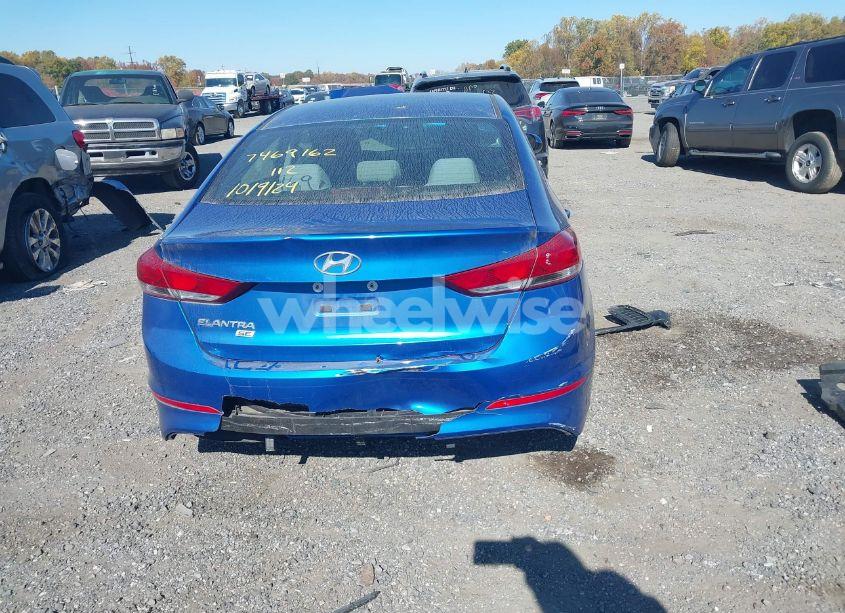 Photo 16 of 2018 Hyundai Elantra SE (VIN 5NPD74LF5JH227872)