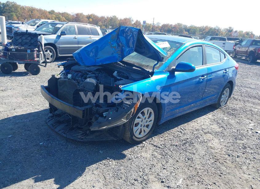 Photo 2 of 2018 Hyundai Elantra SE (VIN 5NPD74LF5JH227872)