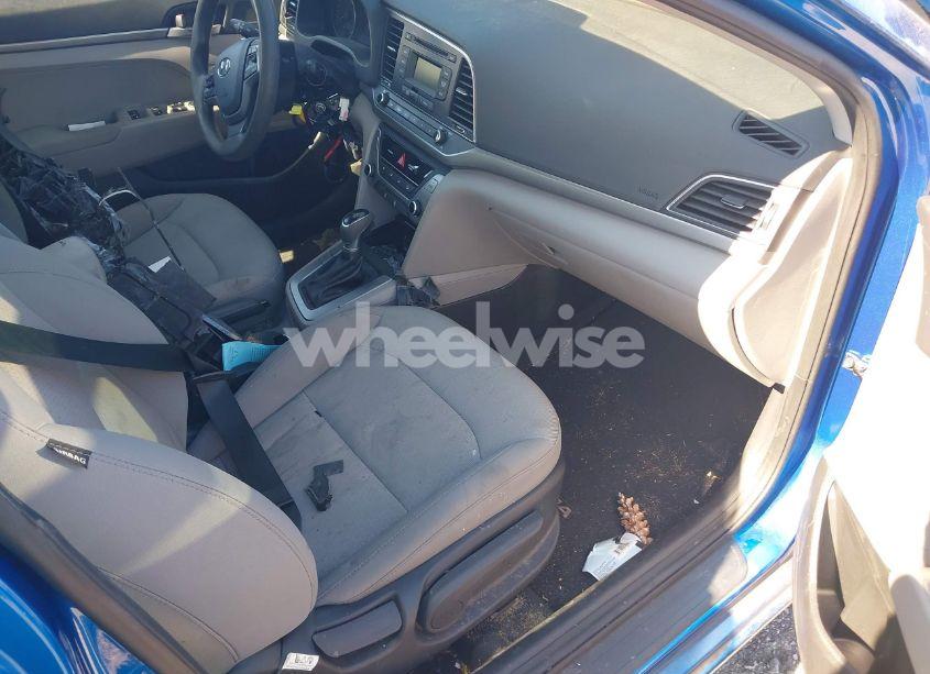 Photo 5 of 2018 Hyundai Elantra SE (VIN 5NPD74LF5JH227872)