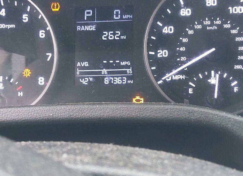 Photo 14 of 2018 Hyundai Elantra SE (VIN 5NPD74LF5JH231971)