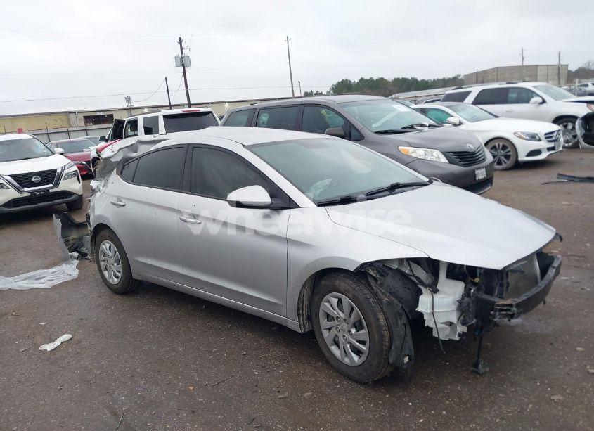 2018 Hyundai Elantra SE (VIN 5NPD74LF5JH233140) main photo