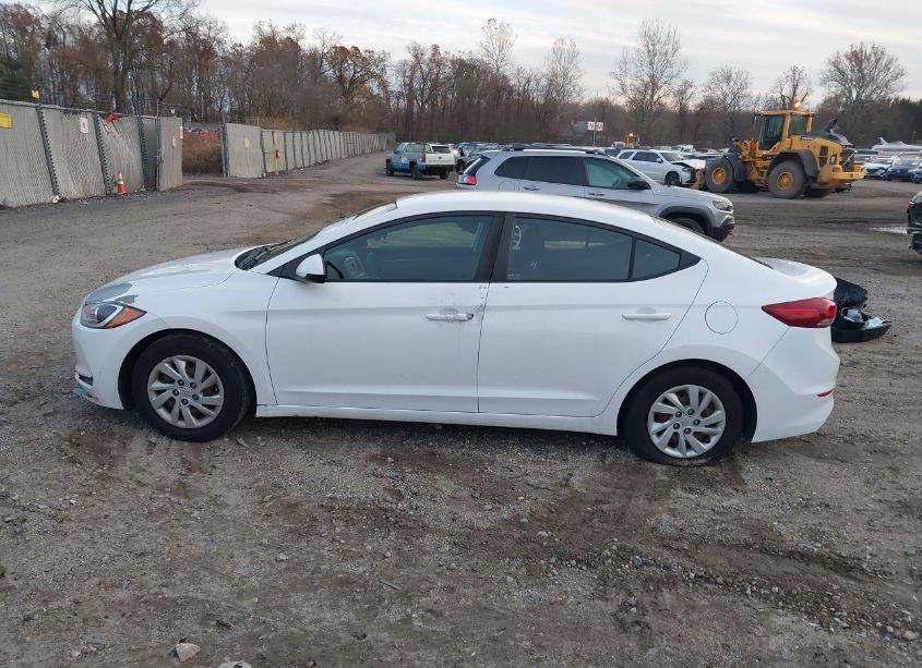 Photo 14 of 2018 Hyundai Elantra SE (VIN 5NPD74LF5JH241478)